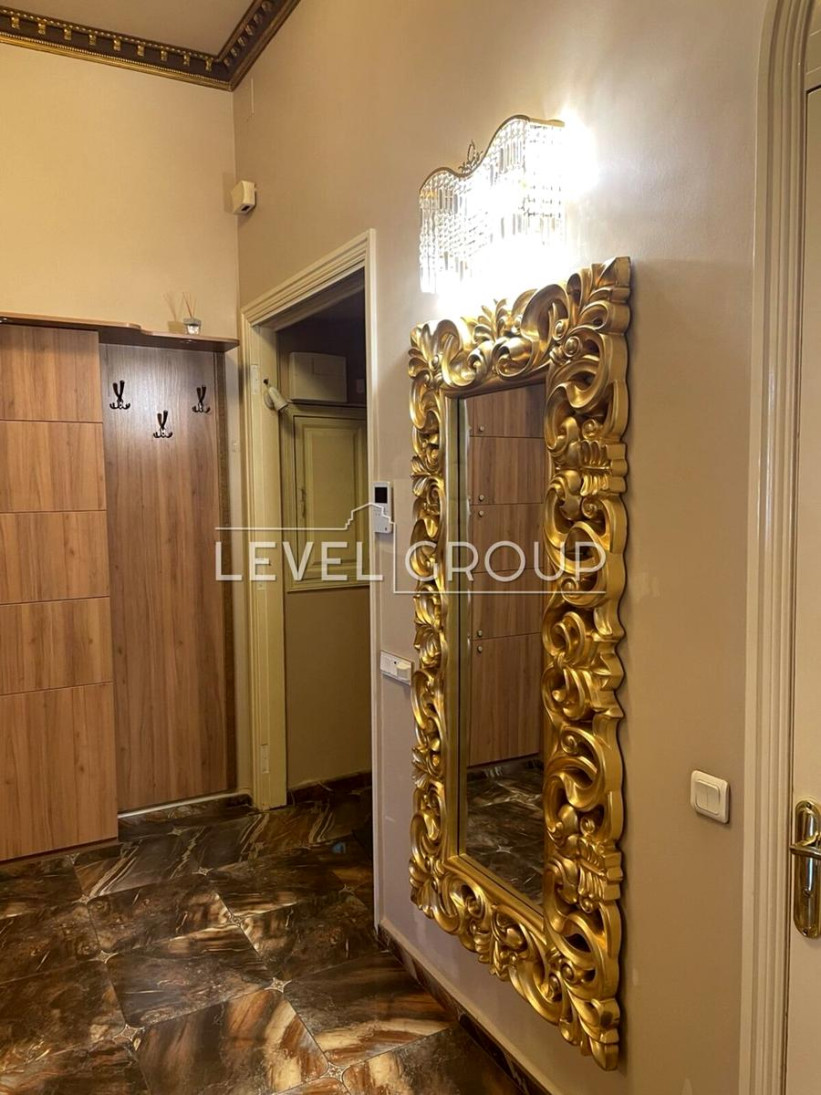 Продажа 4к квартиры в Киеве, Скоропадского ул. (Толстого Льва ул.), 13 1