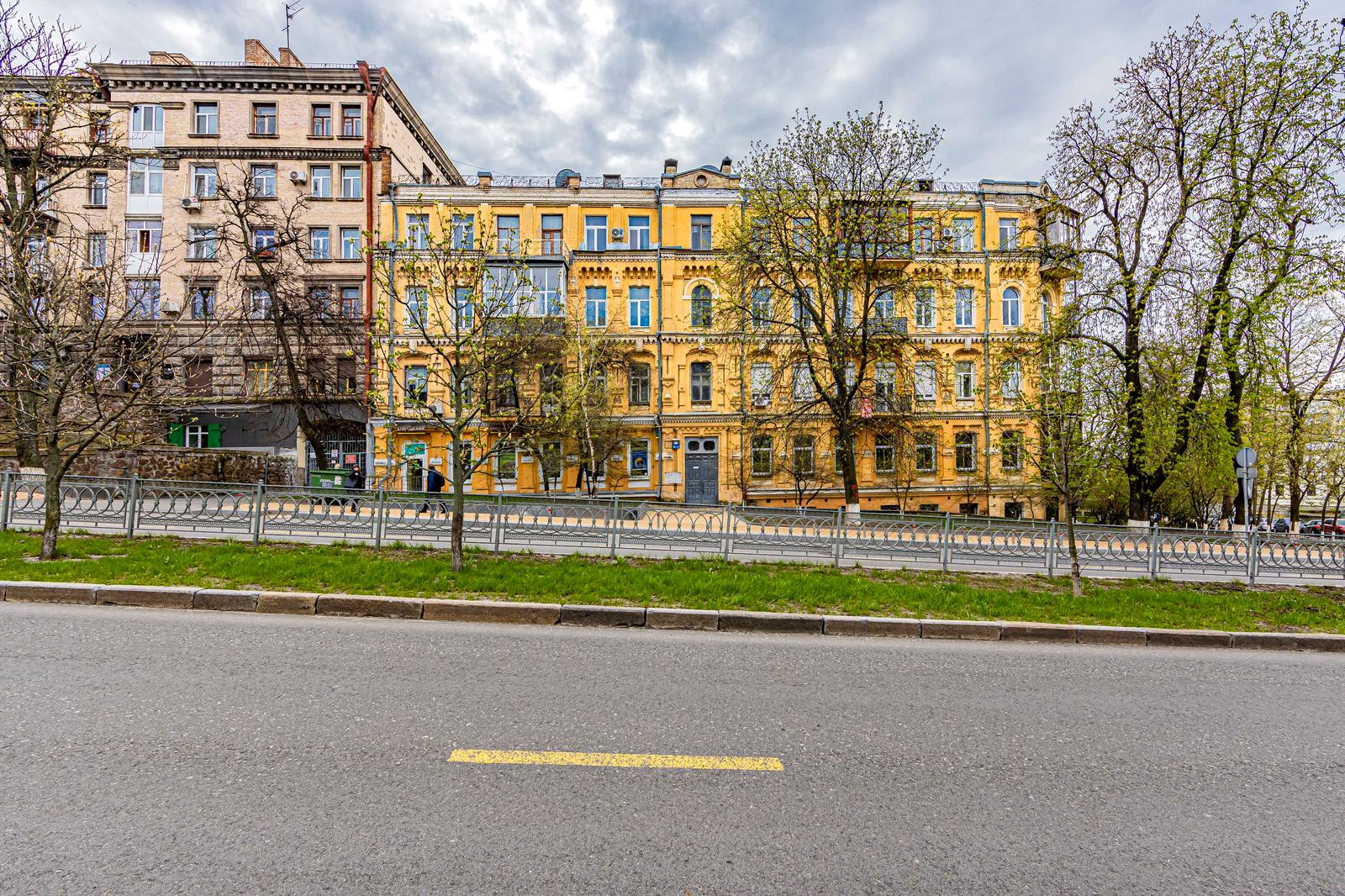 Продажа 3к квартиры в Киеве,  Скоропадского ул. (Толстого Льва ул.), 23 22