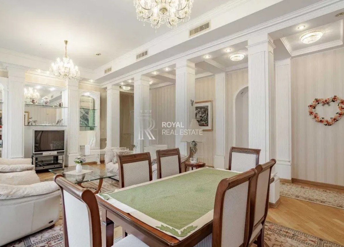 Продажа 6к квартиры в Киеве,  Владимирская ул., 20 3