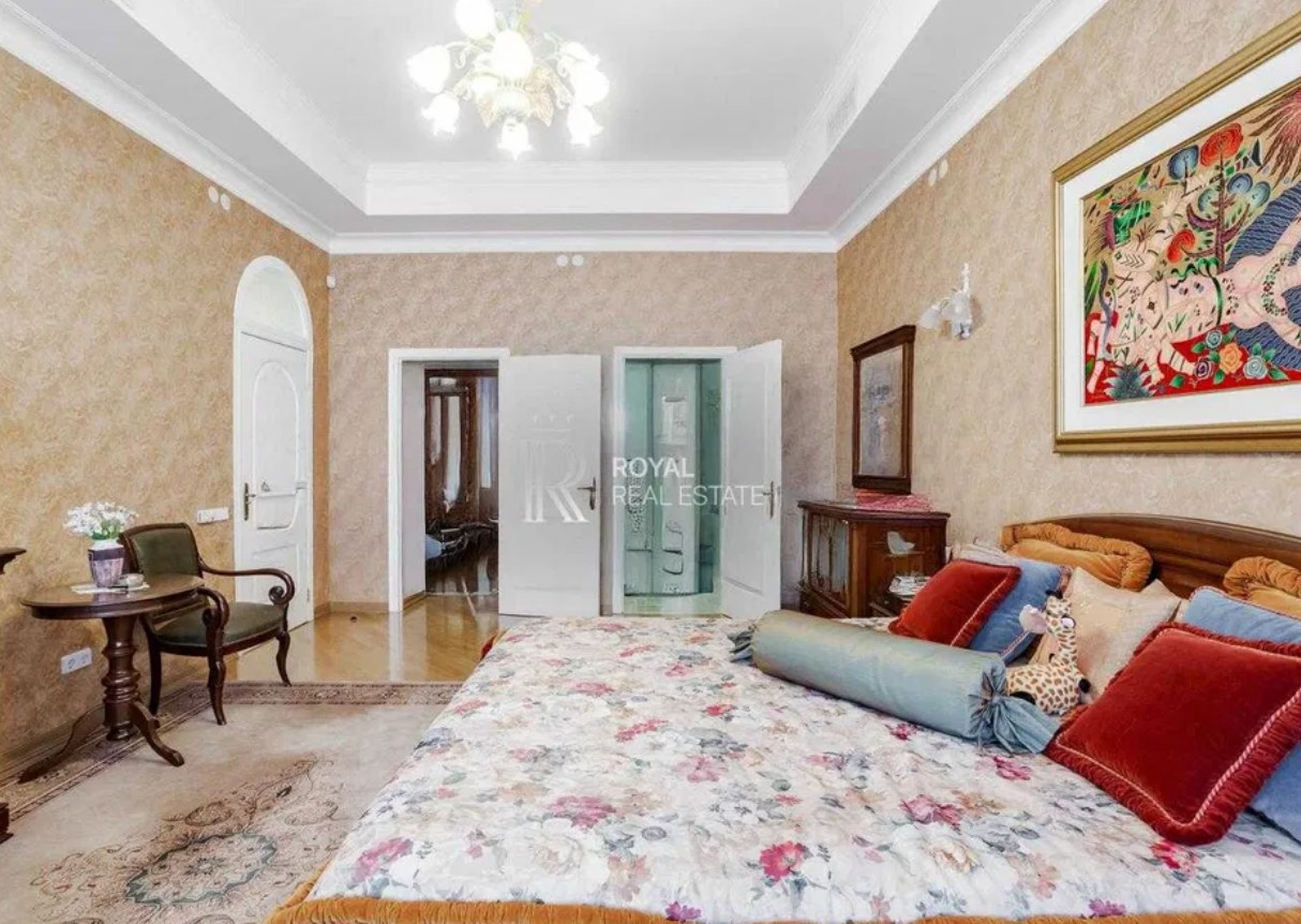 Продажа 6к квартиры в Киеве,  Владимирская ул., 20 8