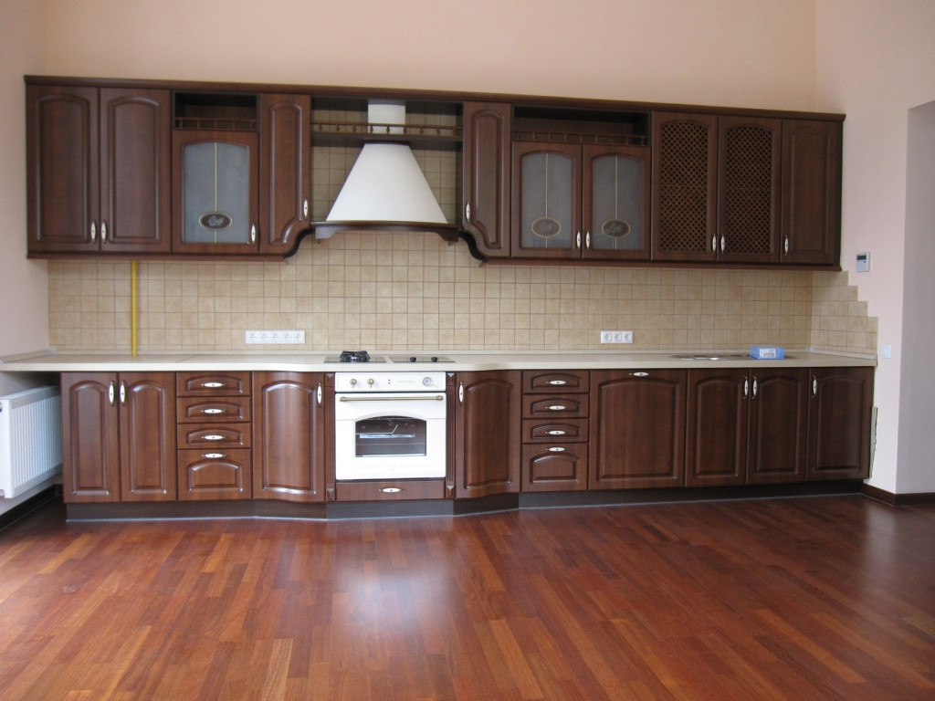 Аренда 9к дома в Киеве,  Редутная ул., 35 7