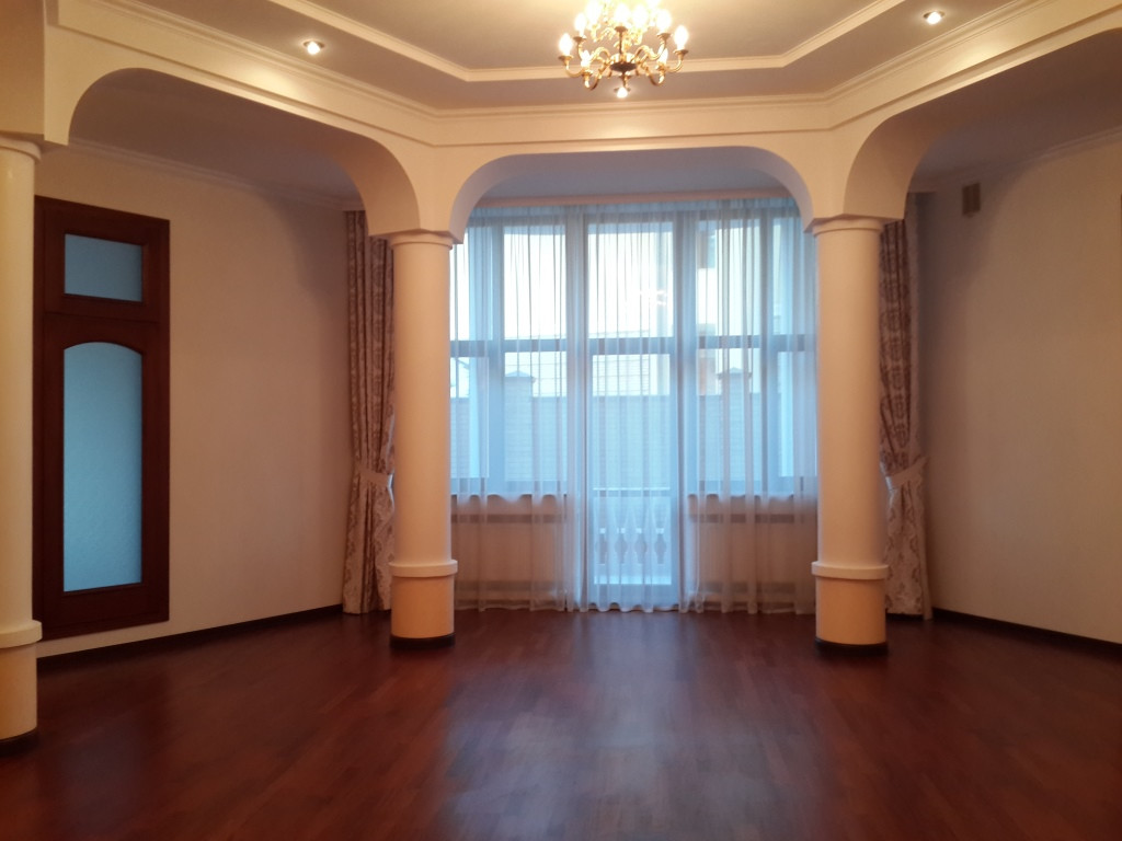 Аренда 9к дома в Киеве,  Редутная ул., 35 14