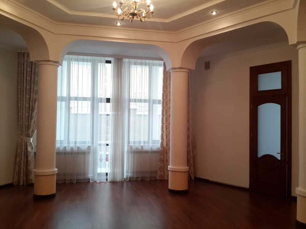 Аренда 9к дома в Киеве,  Редутная ул., 35 16