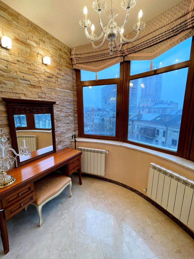 Аренда 2к квартиры в Киеве,  Богдана Хмельницкого ул., 58А 17