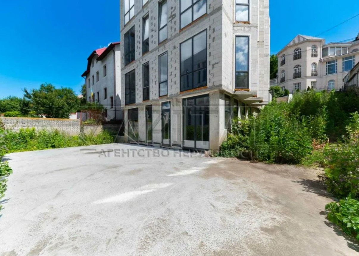 Продажа здания в Киеве,  Мичурина переулок 3