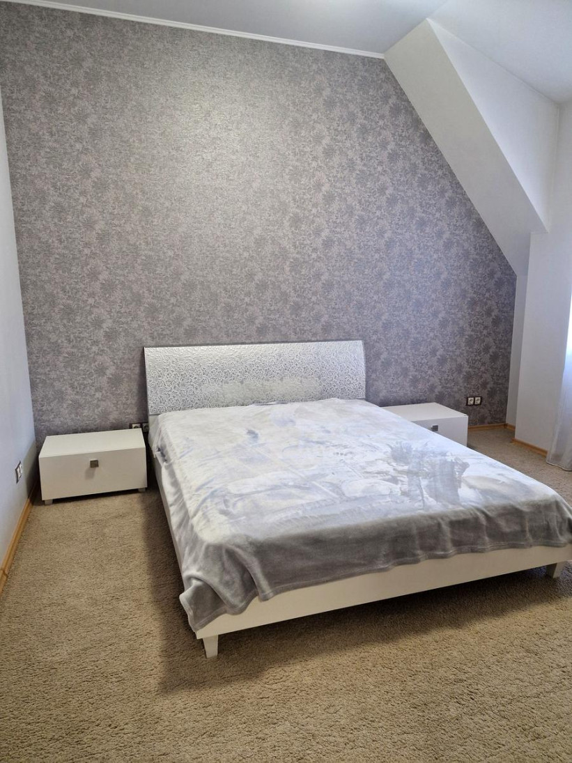 Аренда 5к дома в Киеве, Апрельская ул. 8