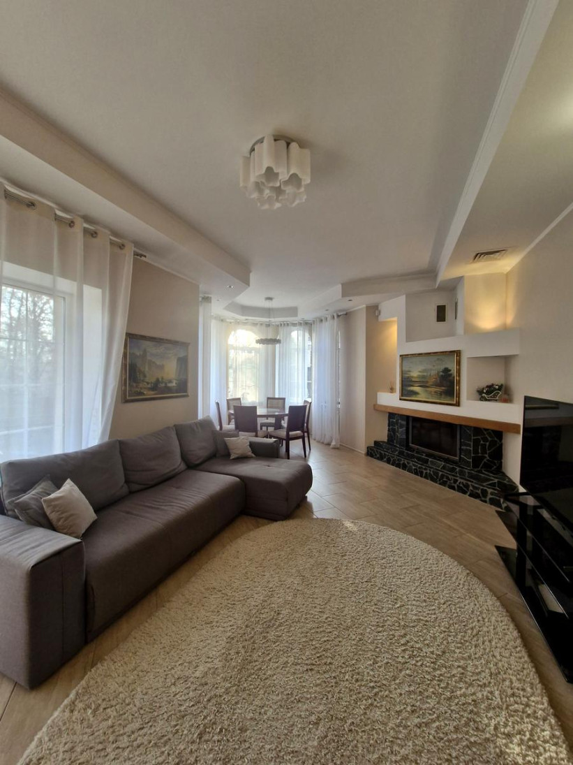 Аренда 5к дома в Киеве, Апрельская ул. 15