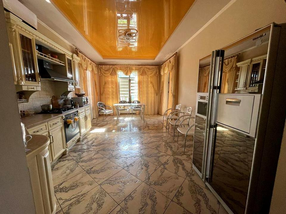 Аренда 6к дома в Киеве,  Сильвестра Косова ул. 1