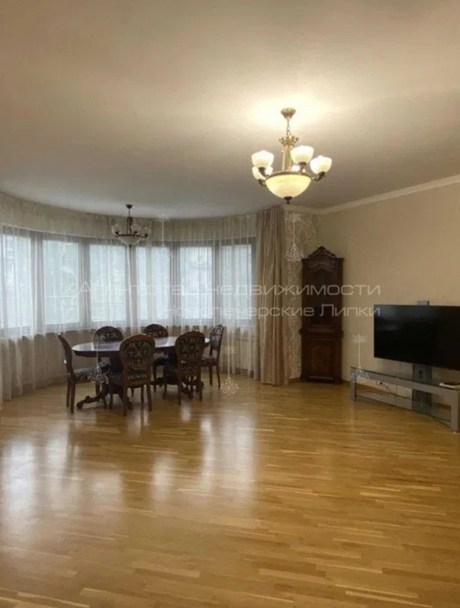 Аренда 4к квартиры в Киеве,  Кропивницкого ул., 10 0