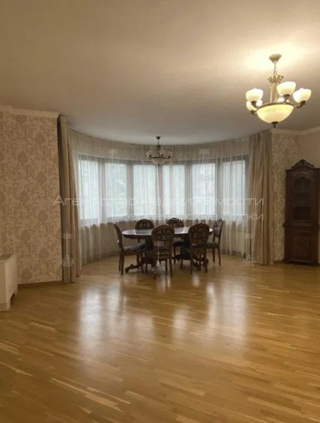 Аренда 4к квартиры в Киеве,  Кропивницкого ул., 10 14