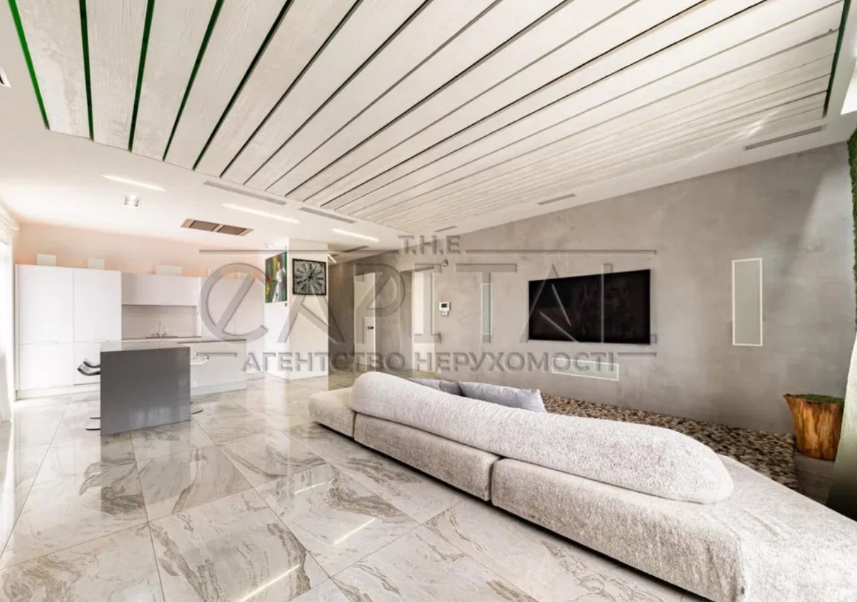 Аренда 3к квартиры в Киеве,  ЖК Альпийский Городок, Протасов Яр ул., 8 1