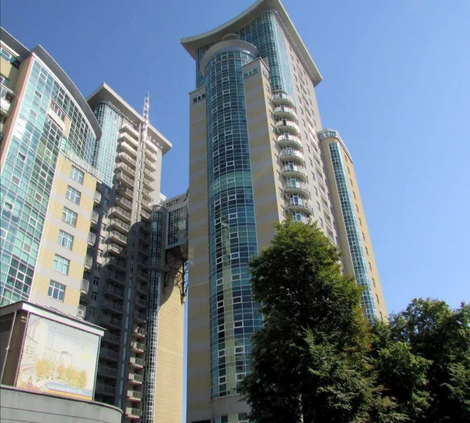 Продажа 4к квартиры в Киеве,  ЖК Триумф, Зверинецкая ул., 59 23