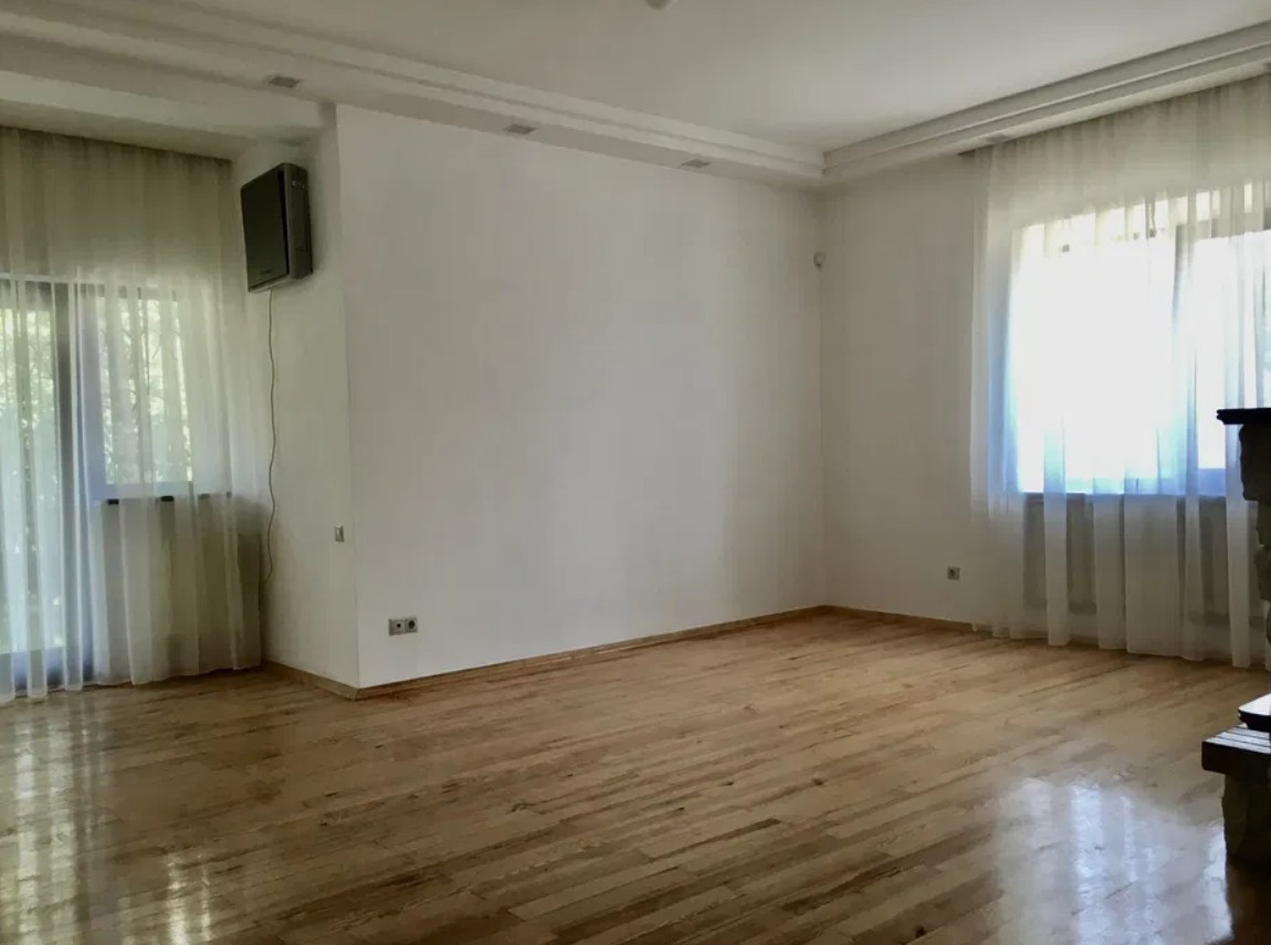Аренда 5к дома в Киеве,  Лубенская ул. 2
