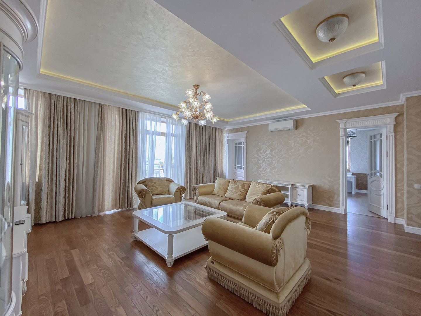 Аренда 4к квартиры в Киеве,  Ольгинская ул., 6 1