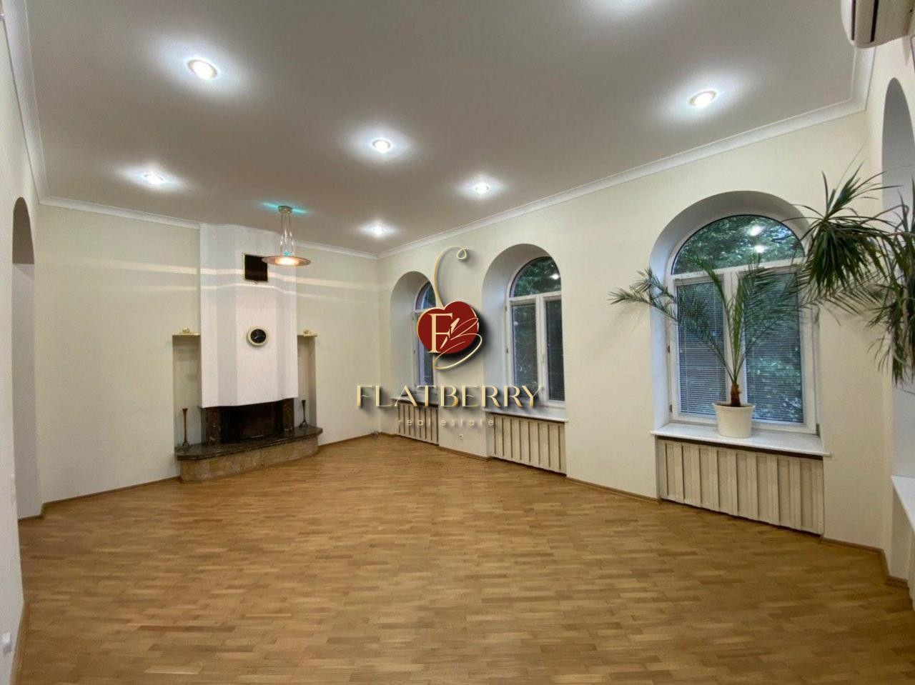Аренда 3к офиса в Киеве,  Лютеранская ул., 12 3