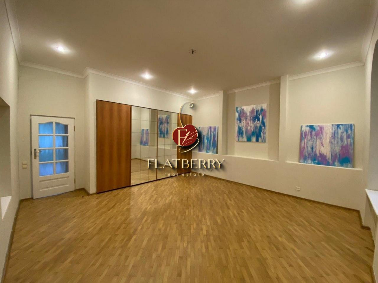 Аренда 3к офиса в Киеве,  Лютеранская ул., 12 8