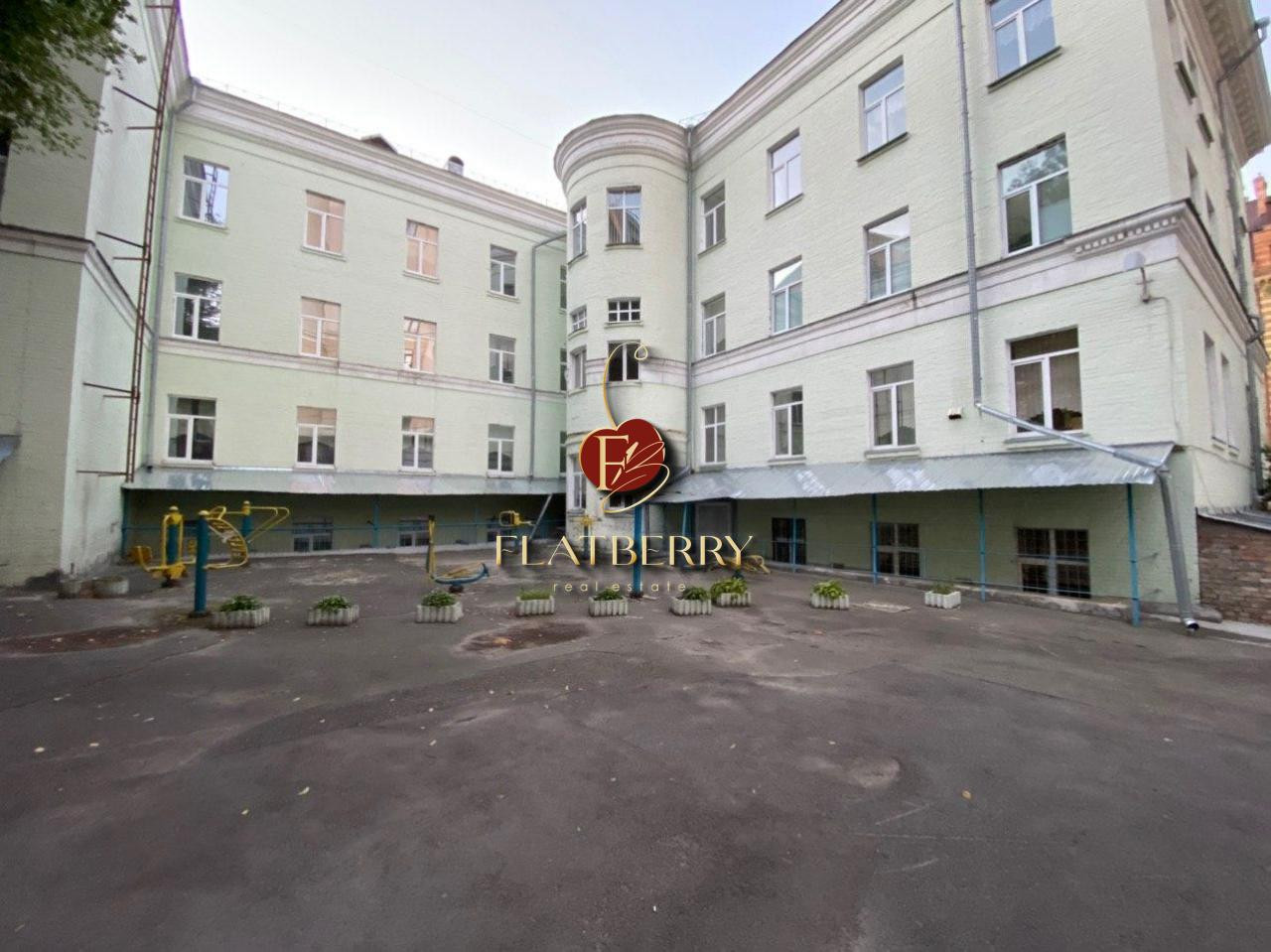 Аренда 3к офиса в Киеве,  Лютеранская ул., 12 21
