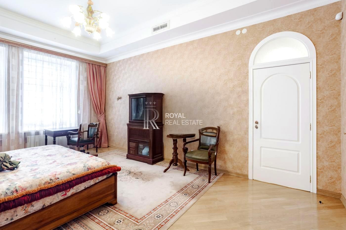 Продажа 6к квартиры в Киеве,  Софиевская ул., 25А 5