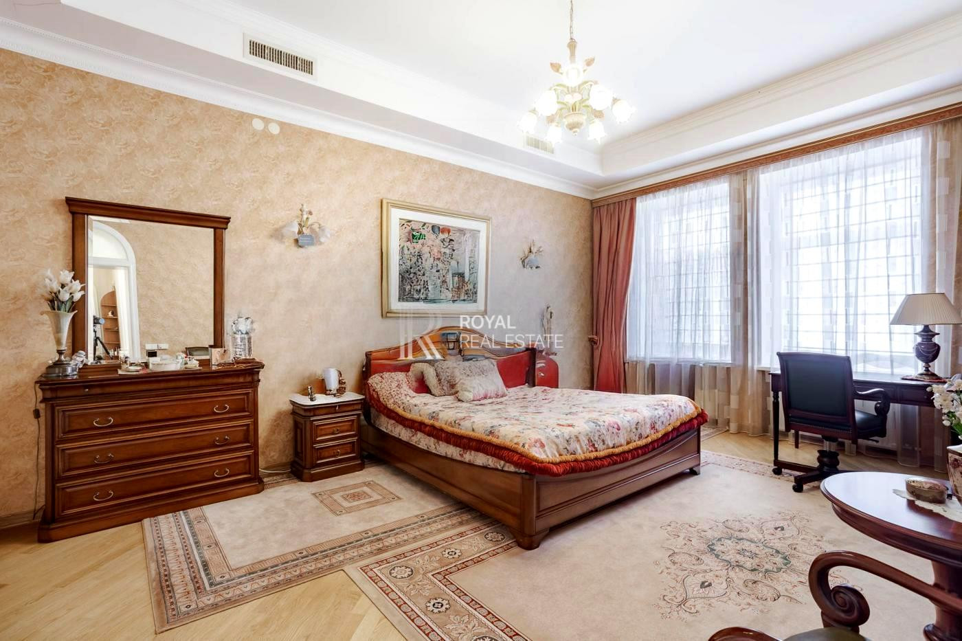 Продажа 6к квартиры в Киеве,  Софиевская ул., 25А 6