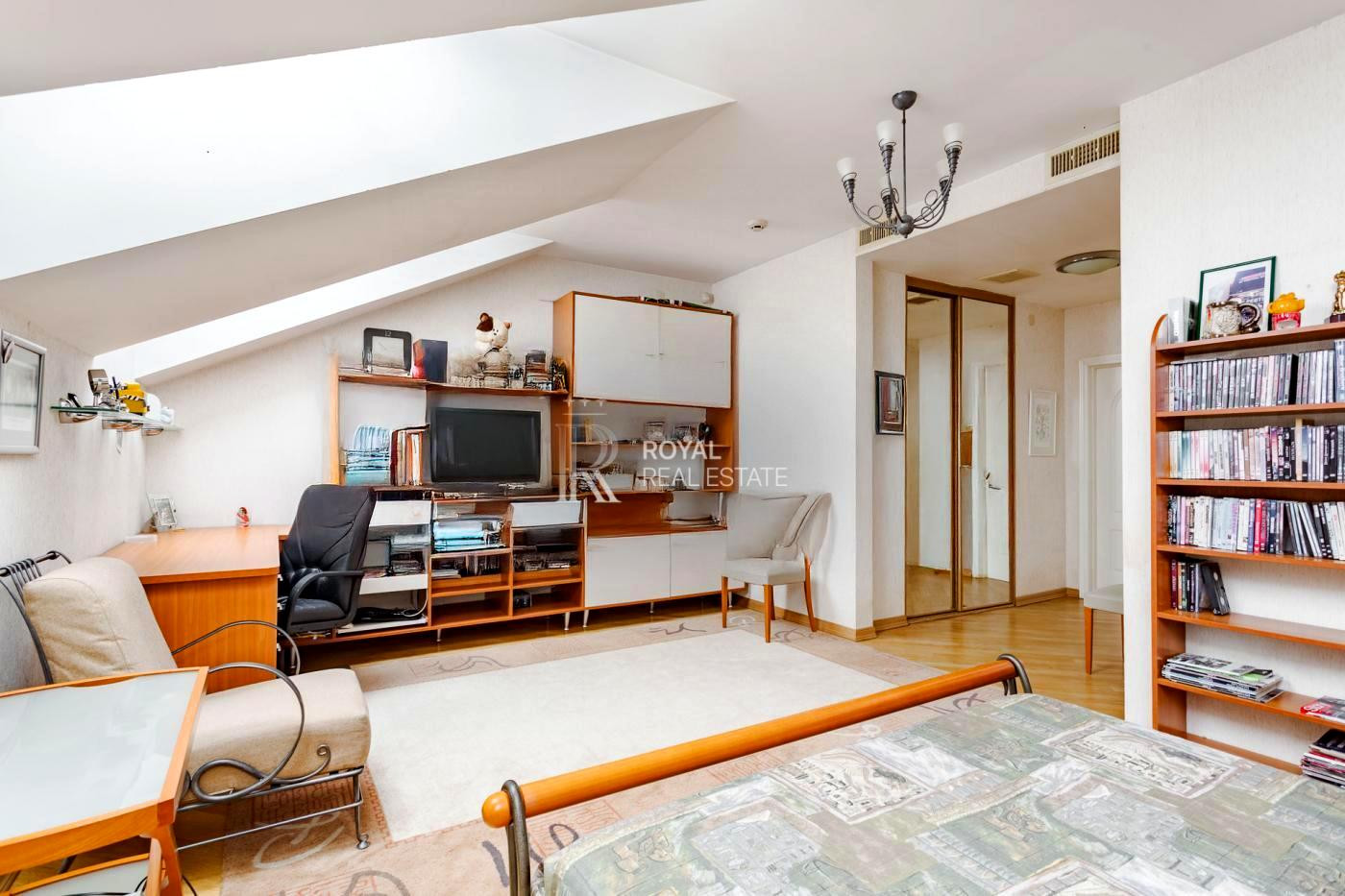 Продажа 6к квартиры в Киеве,  Софиевская ул., 25А 10