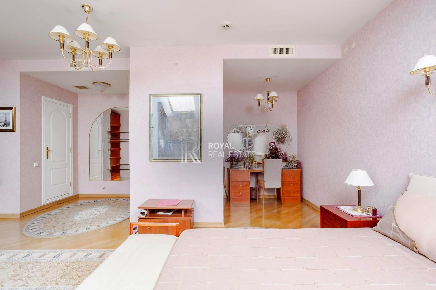 Продажа 6к квартиры в Киеве,  Софиевская ул., 25А 18