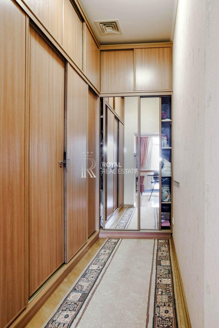 Продажа 6к квартиры в Киеве,  Софиевская ул., 25А 25