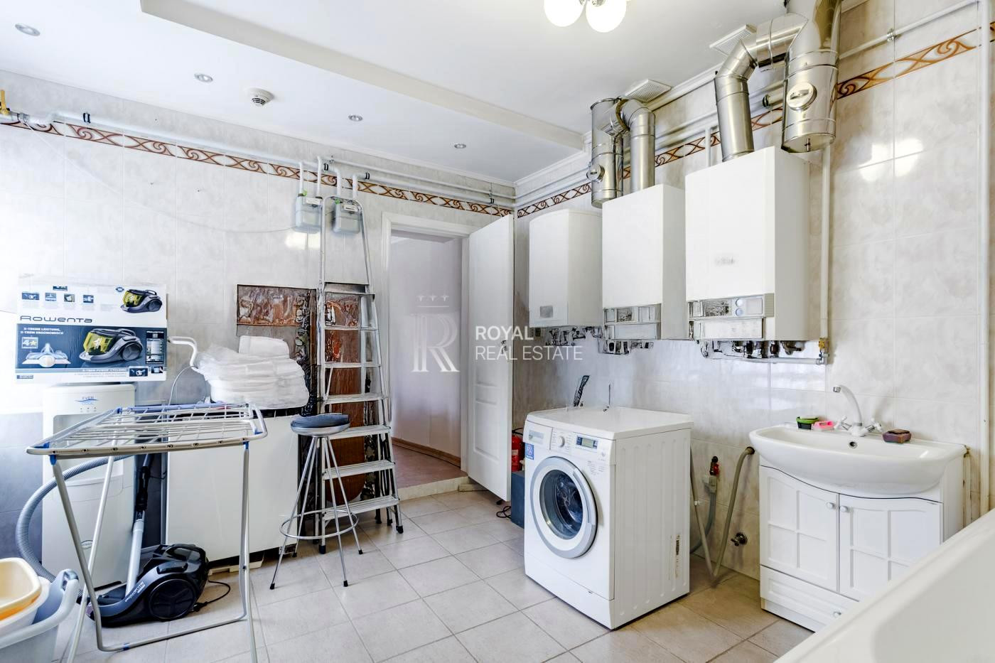 Продажа 6к квартиры в Киеве,  Софиевская ул., 25А 29