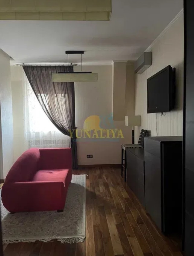 Аренда 3к квартиры в Киеве,  Лабораторная ул., 8 9