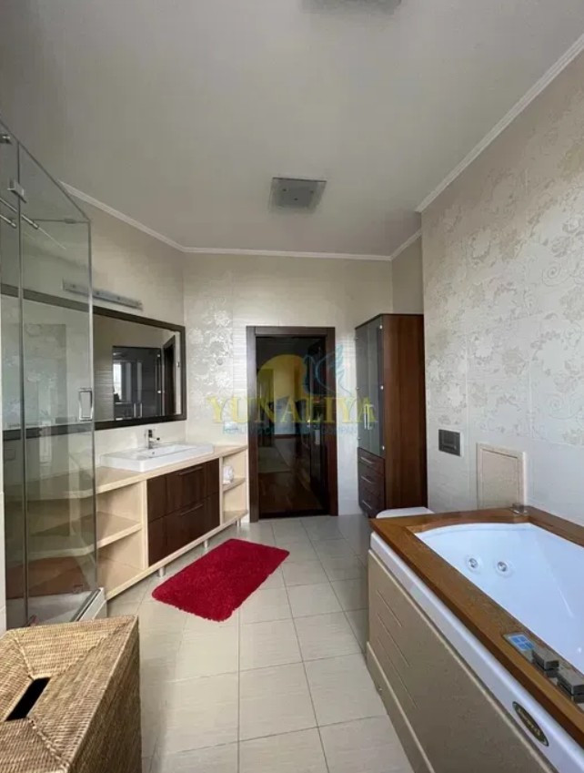 Аренда 3к квартиры в Киеве,  Лабораторная ул., 8 11