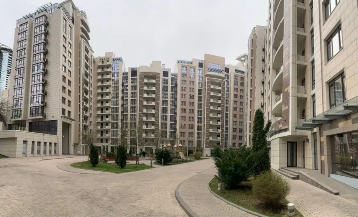 Аренда 3к квартиры в Киеве, ЖК Бульвар Фонтанов, Саперне Поле ул., 3 21