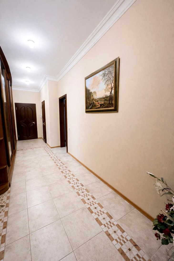 Аренда 3к квартиры в Киеве,  Лысенко ул., 2А 12