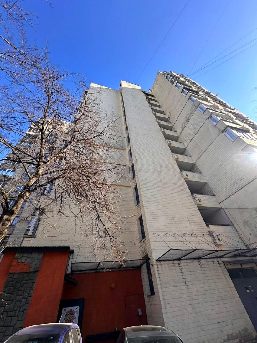 Аренда 3к квартиры в Киеве,  Гончара Олеся ул., 52 16