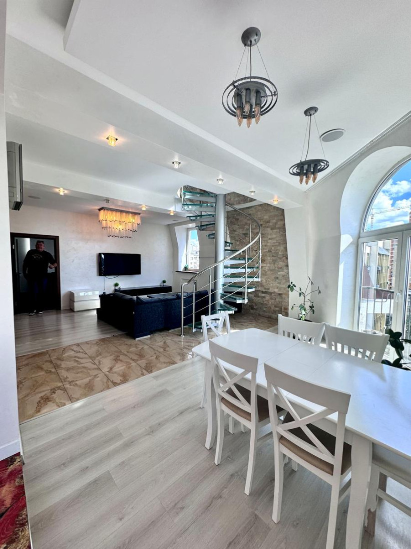 Аренда 4к квартиры в Киеве,  Лабораторная ул., 8 26