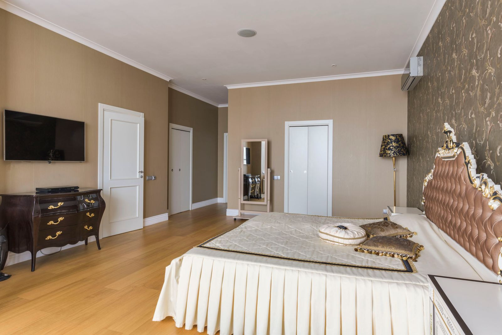 Продажа 7к квартиры в Киеве,  Крещатик ул., 27Б 2