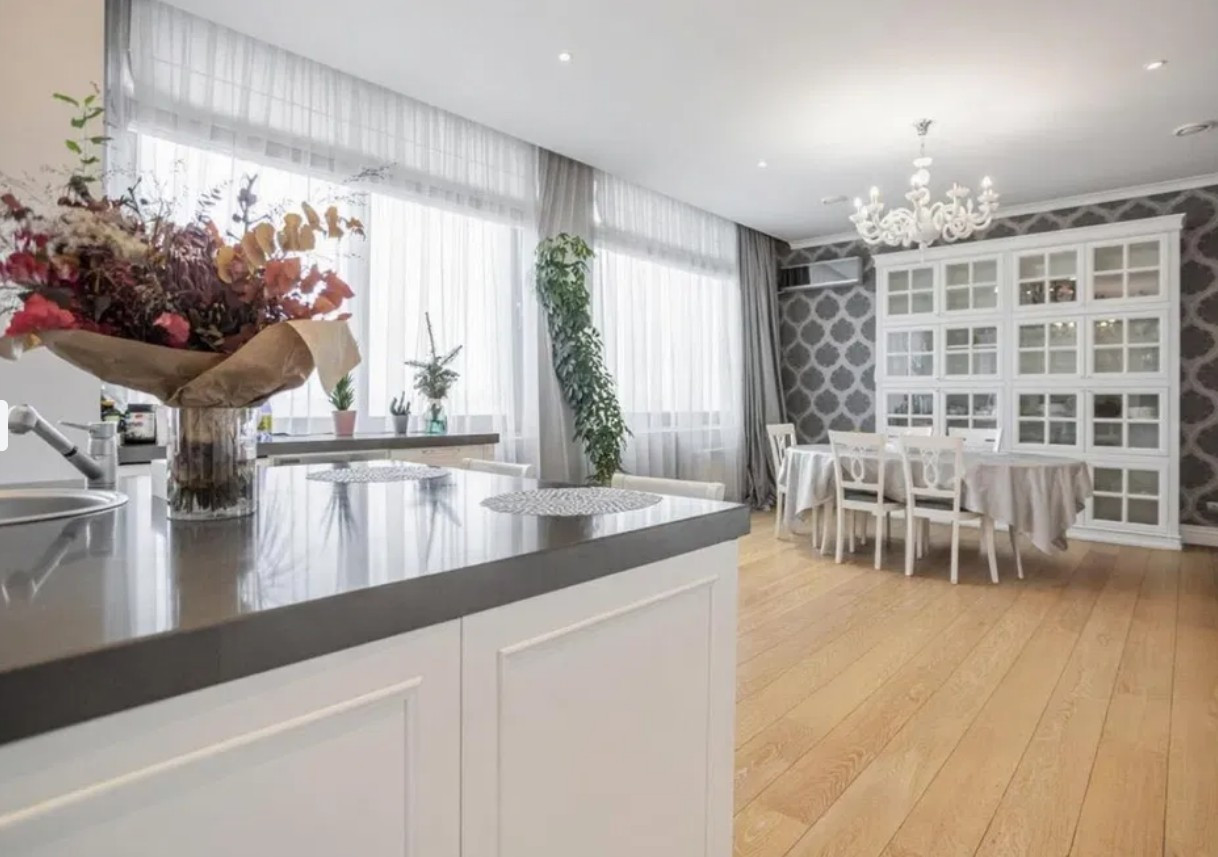 Продажа 7к квартиры в Киеве,  Крещатик ул., 27Б 14