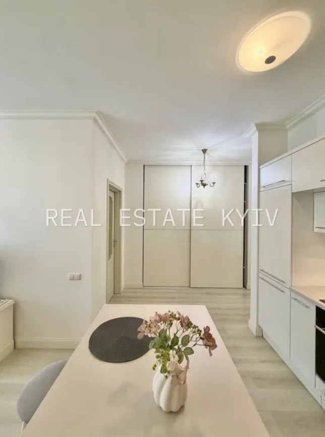 Аренда 2к квартиры в Киеве,  ЖК Роял Тауер, Саксаганского ул., 37К 6