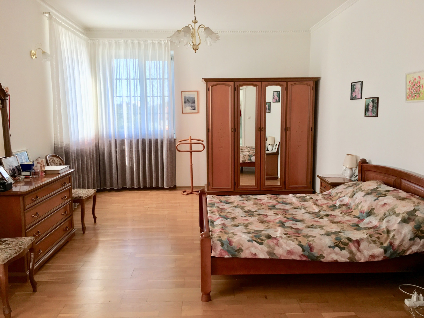 Аренда 6к дома в Киеве,  Лесники 15