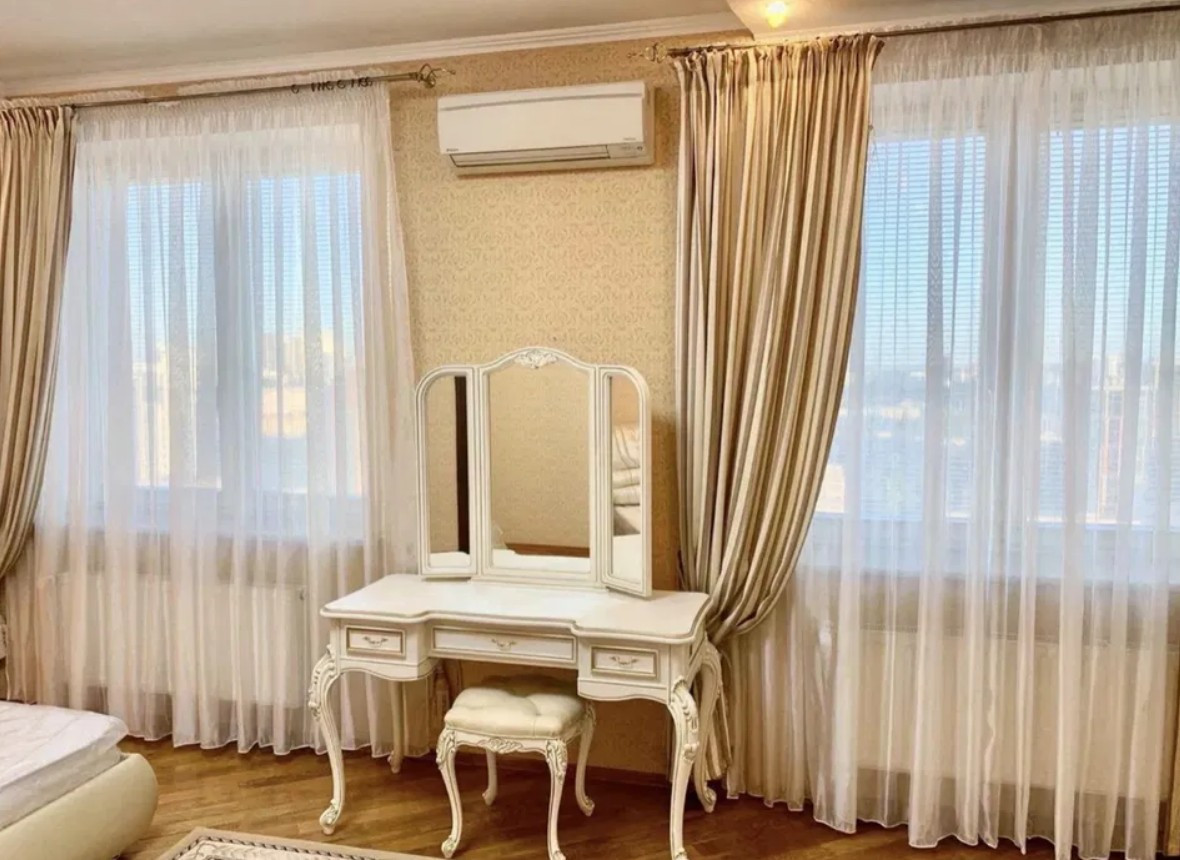 Аренда 5к квартиры в Киеве, Ежи Гедройца ул. (Тверская ул.), 2 4
