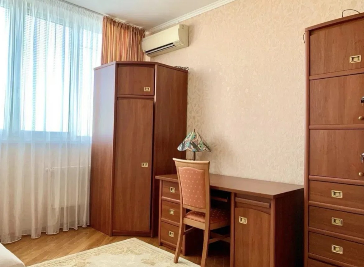 Аренда 5к квартиры в Киеве, Ежи Гедройца ул. (Тверская ул.), 2 10