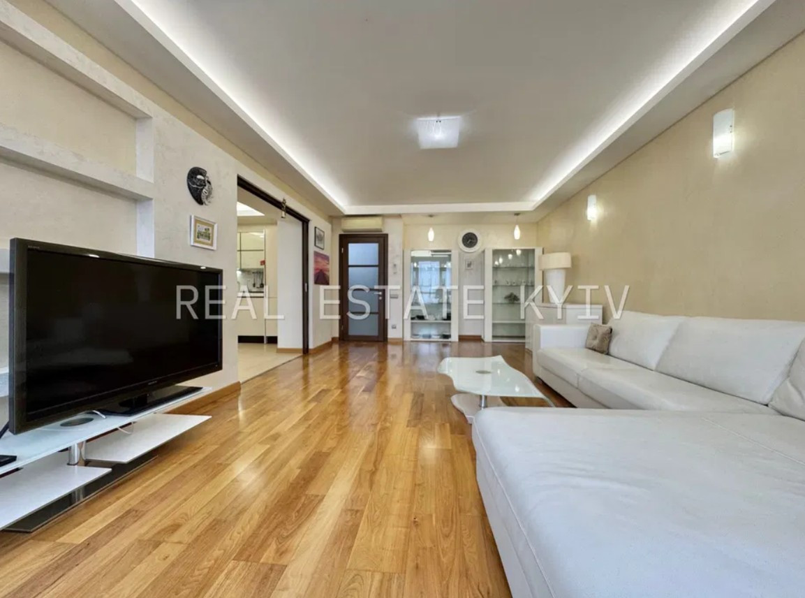 Аренда 3к квартиры в Киеве,  ЖК Корона, Панаса Мирного ул., 28А 1