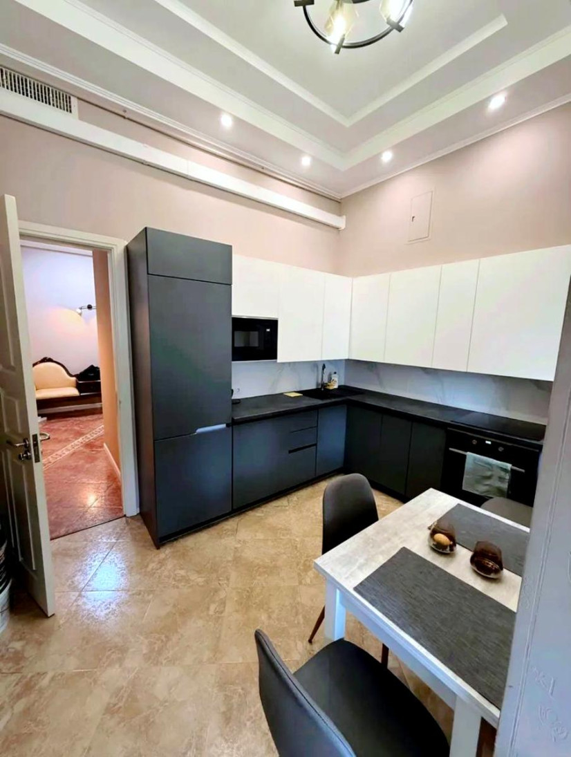 Продажа 2к квартиры в Киеве,  Бессарабская пл., 5А 0