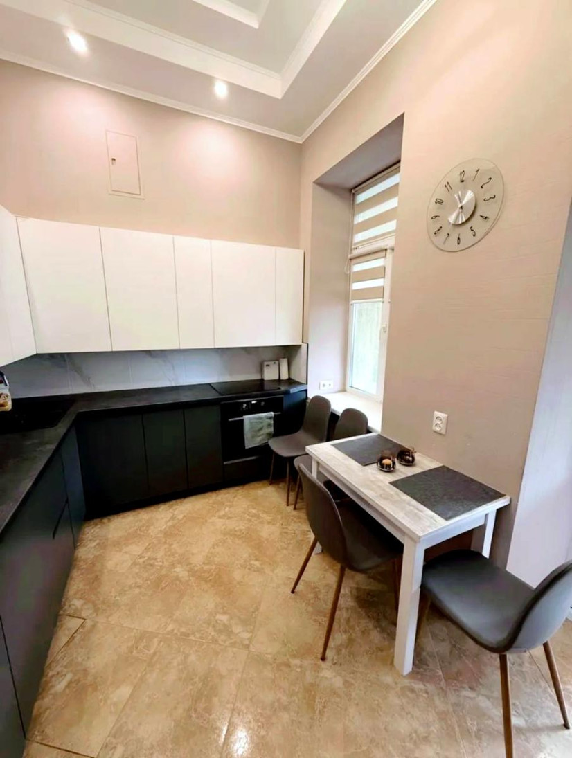 Продажа 2к квартиры в Киеве,  Бессарабская пл., 5А 1