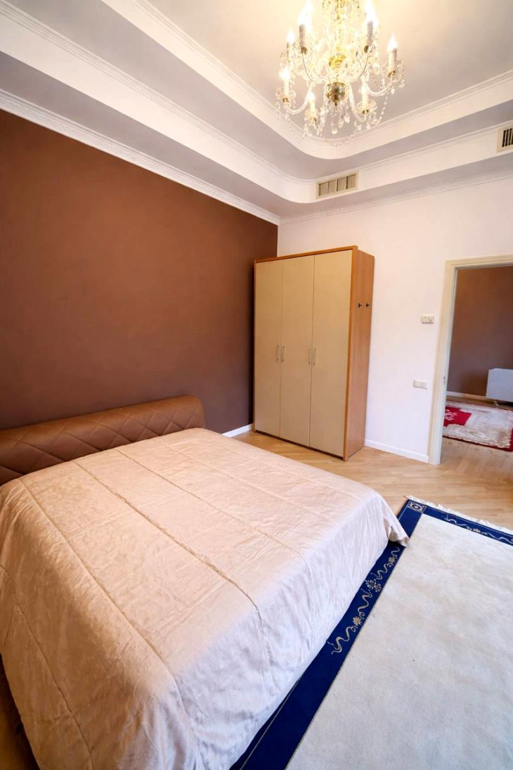Продажа 2к квартиры в Киеве,  Бессарабская пл., 5А 7