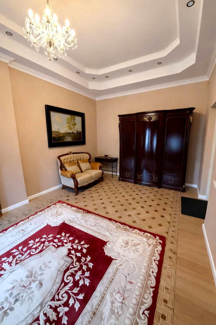 Продажа 2к квартиры в Киеве,  Бессарабская пл., 5А 8