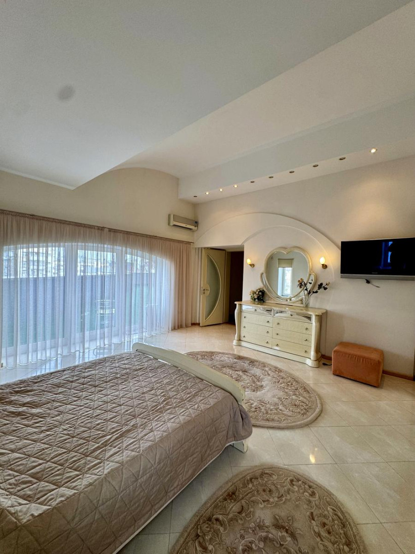 Аренда 5к квартиры в Киеве,  Владимирская ул., 79 12