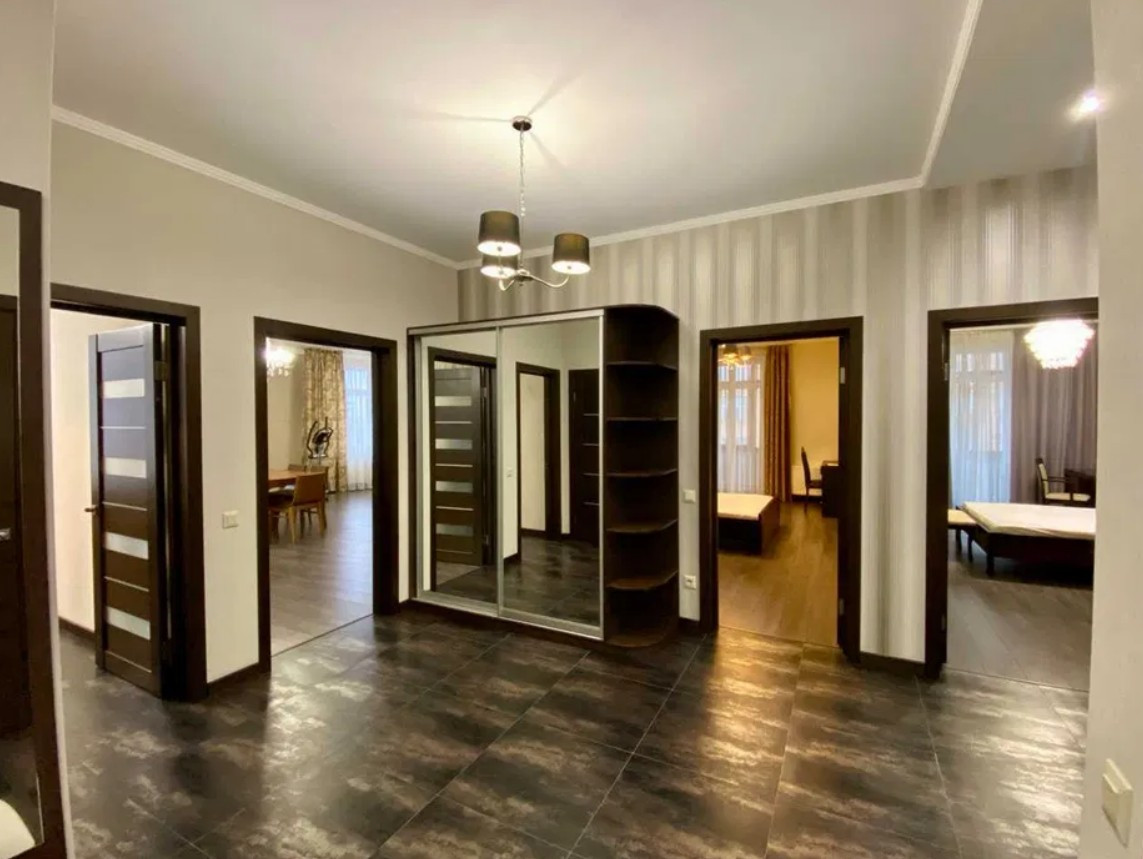 Аренда 3к квартиры в Киеве,  Коновальца ул. (Щорса ул.), 36В 12