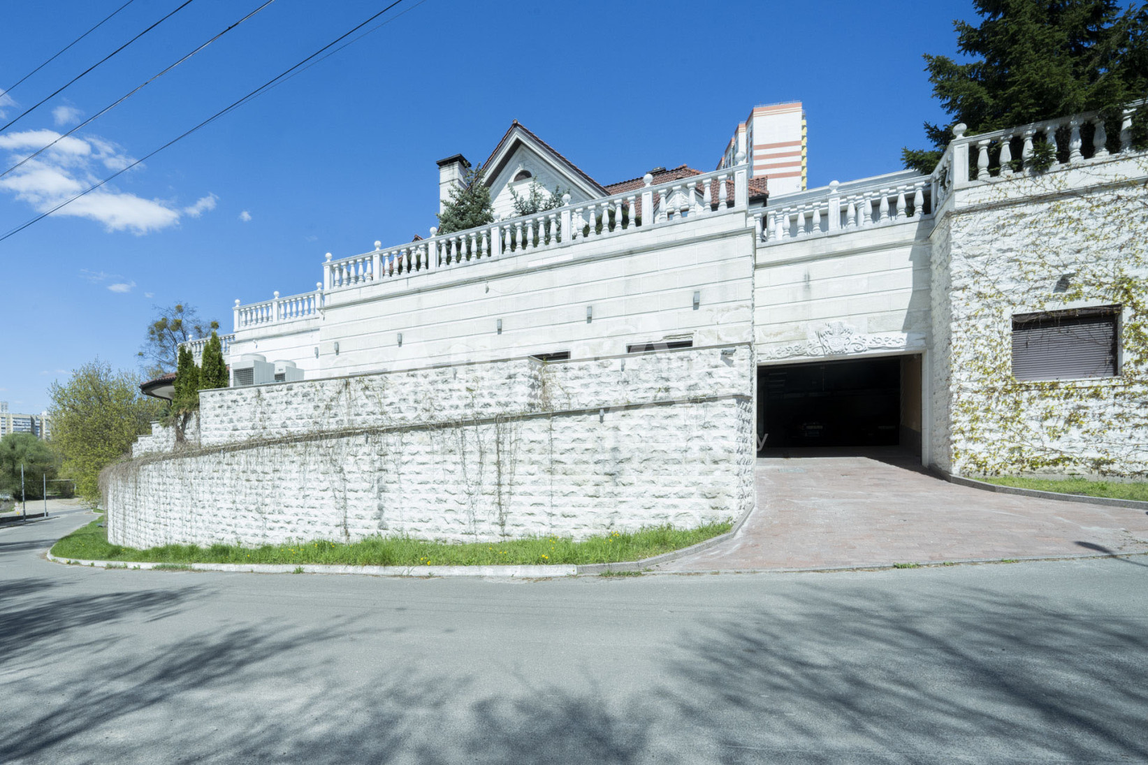 Аренда 9к дома в Киеве, Радченко Петра ул., 40