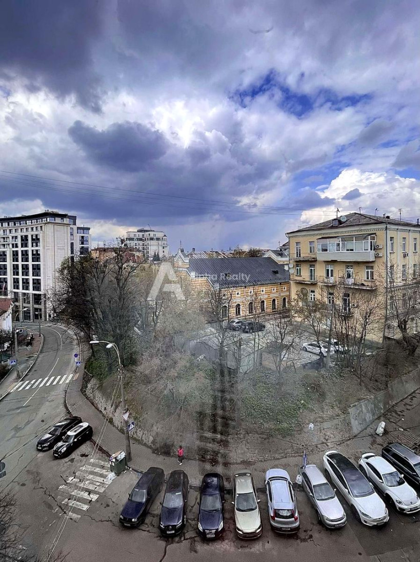 Аренда 2к квартиры в Киеве,  Круглоуниверситетская ул., 13 5