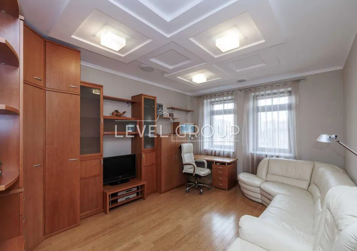 Аренда 4к квартиры в Киеве,  Обсерваторная ул., 7 7