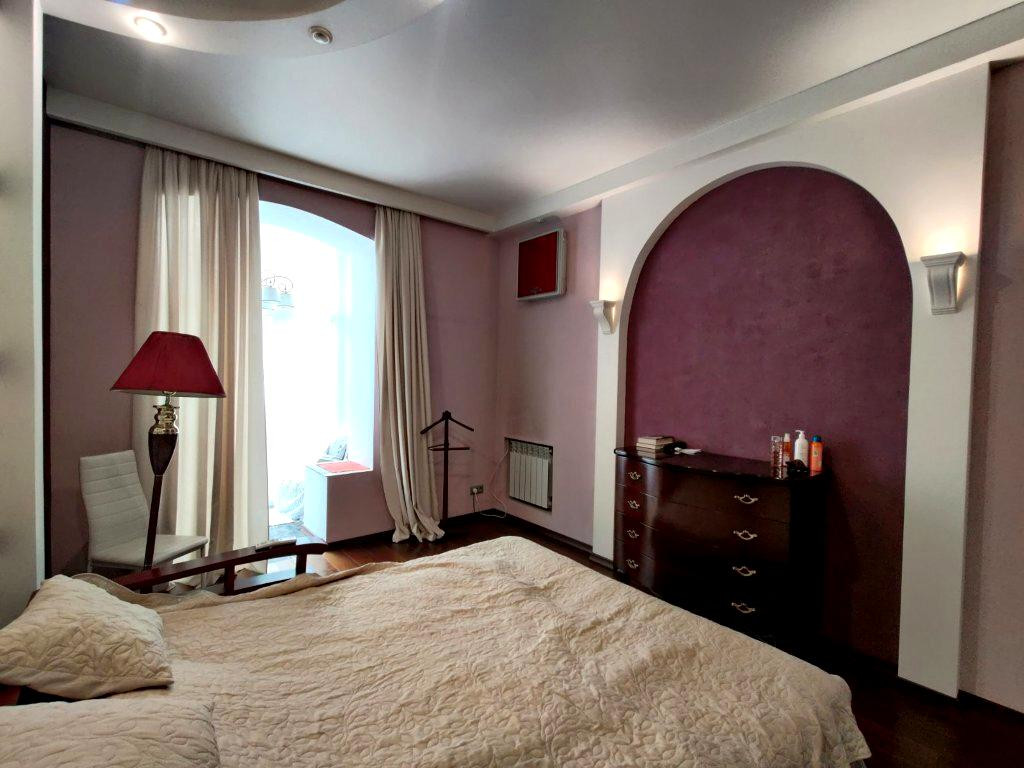 Аренда 2к квартиры в Киеве,  Братская ул., 5 4
